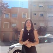 Soy responsable,organizada,me gusta enseñar,explicar,considero que con un poco de esfuerzo y ayuda los niños pueden aprender, también puedo dar matemáticas